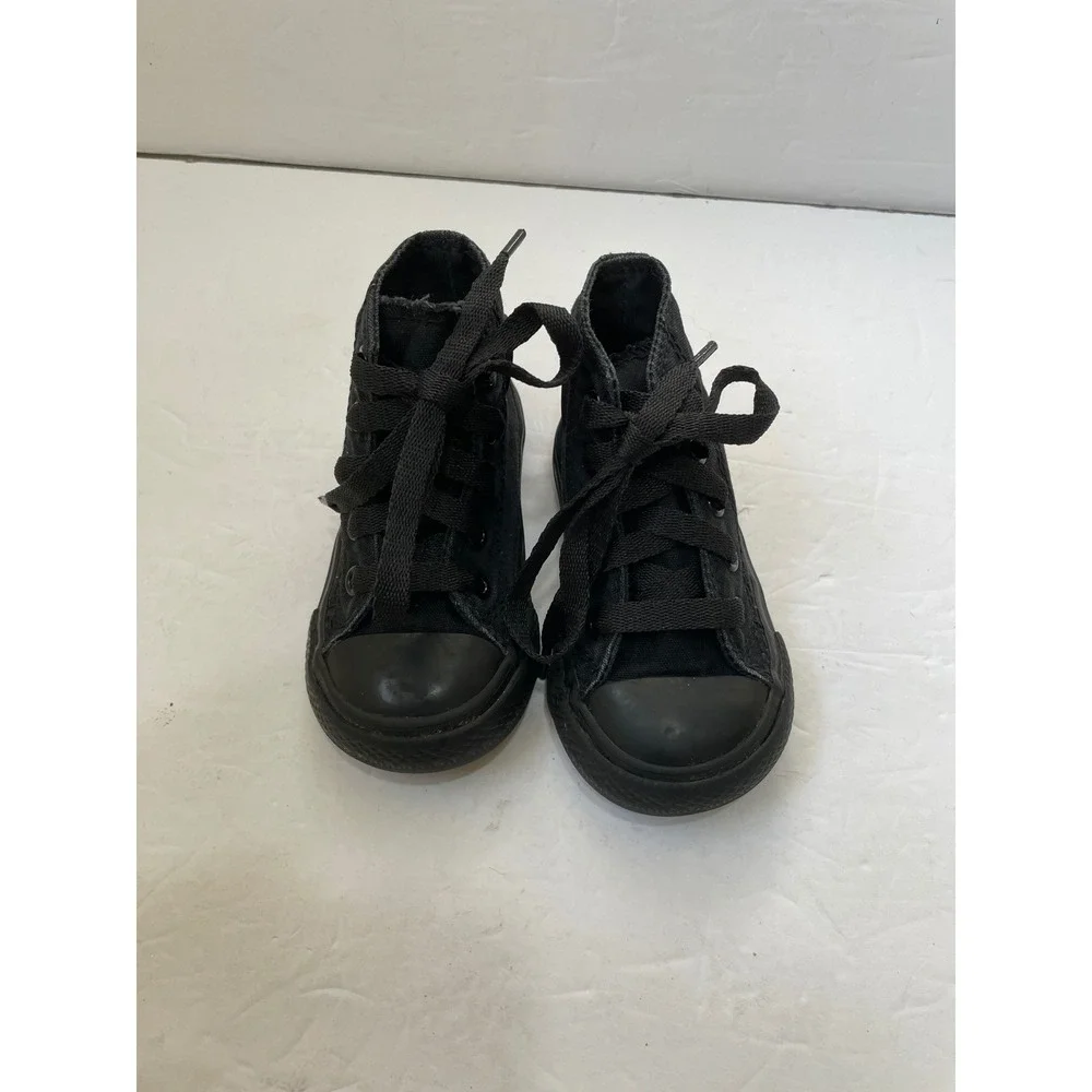 CONVERSE HIGH TOPS‎ IN BLACK